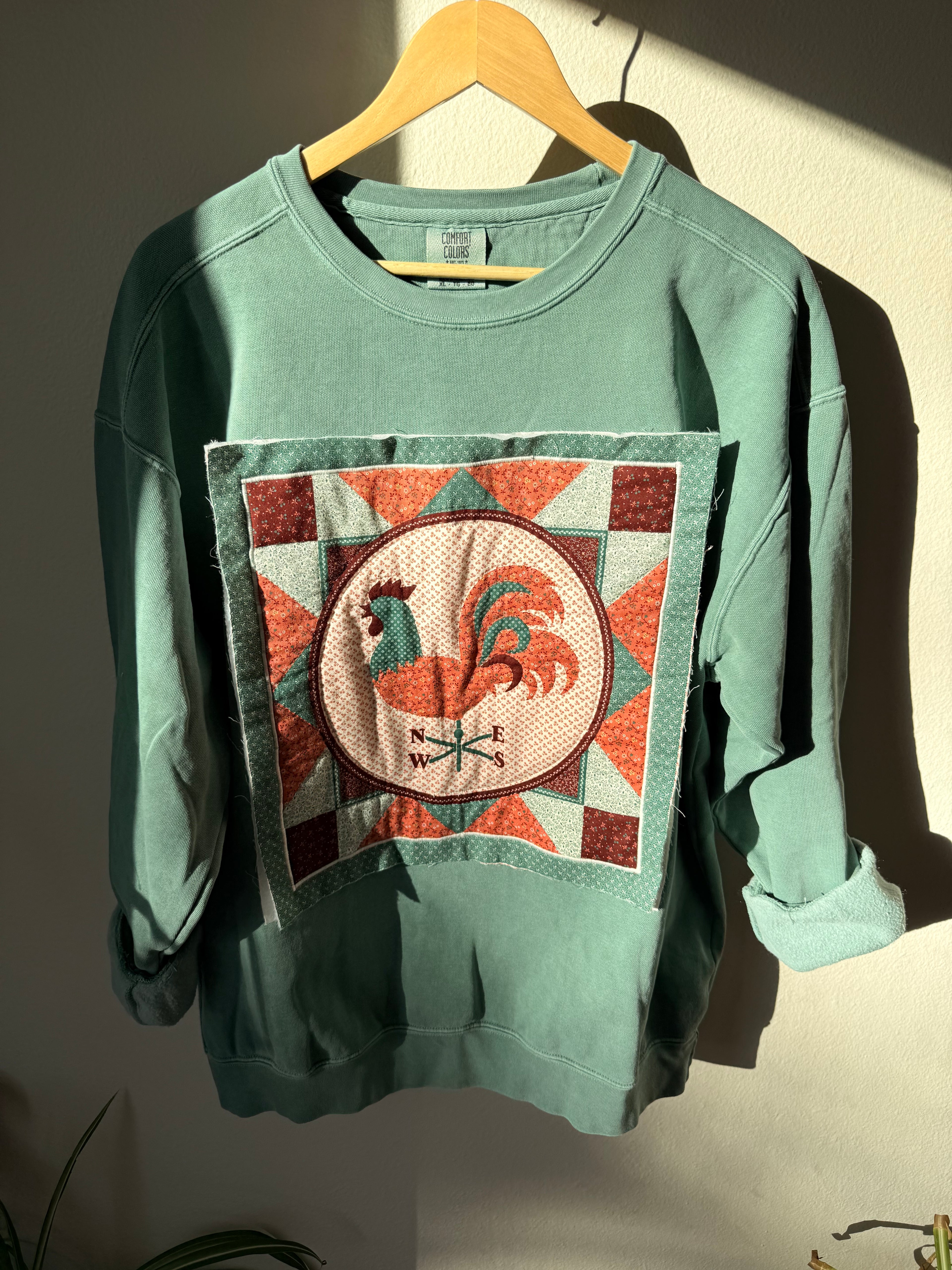 Calico Weathervane Appliqué Sweatshirt, X-Large, Turquoise